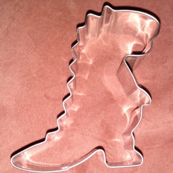 Cookie Cutter Dinosaur Shaped Animal Cookies Fruit Veggies Cheese Biscuits Clay - Picture 2 of 2